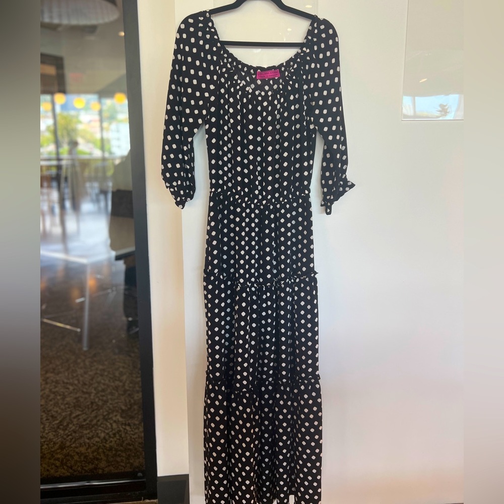 SOFT CUTE AND CLASSY WHITE DOT MAXI DRESS